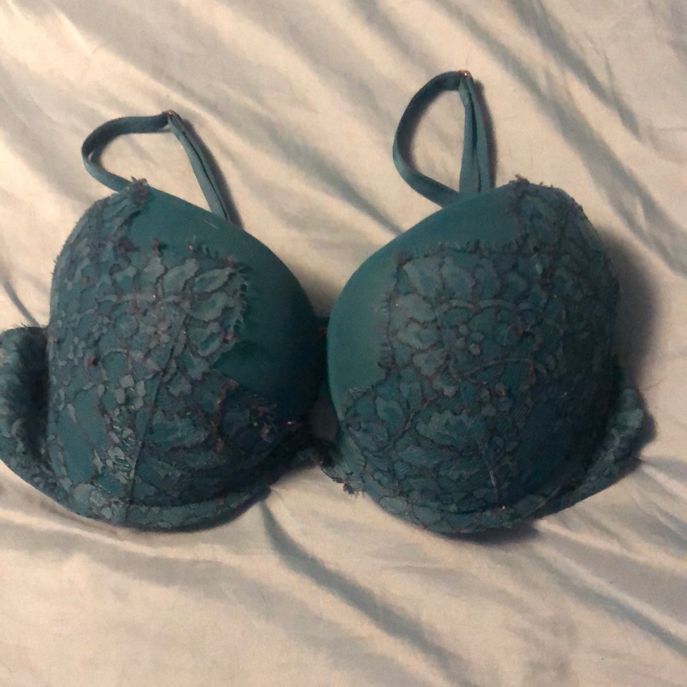 [ VS ] Push-Up Bra